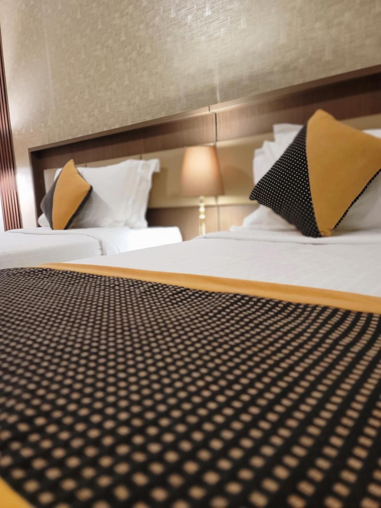 Qasr Al Ansar Golden Tulip Hotel Medina Eksteriør billede