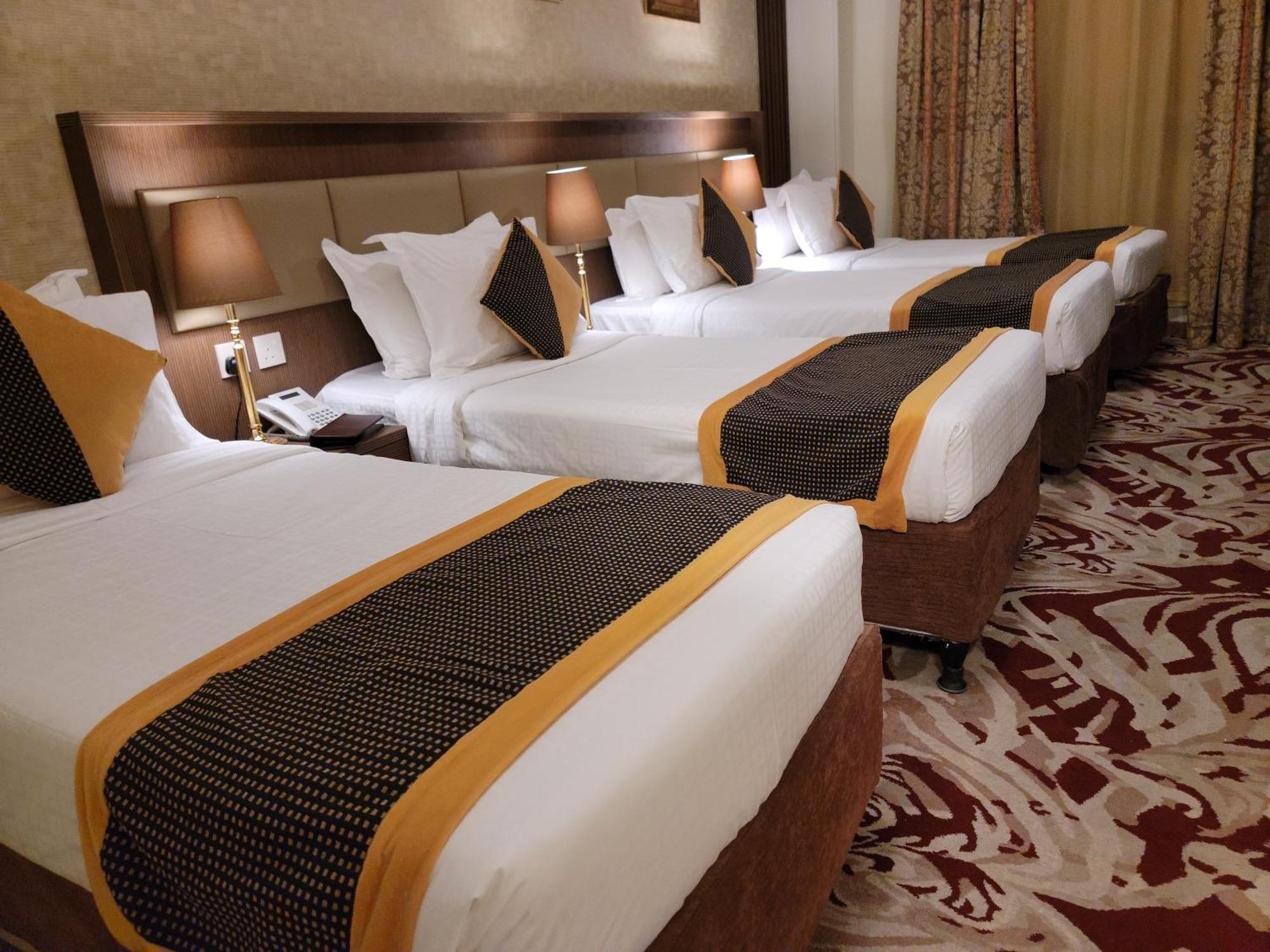 Qasr Al Ansar Golden Tulip Hotel Medina Eksteriør billede