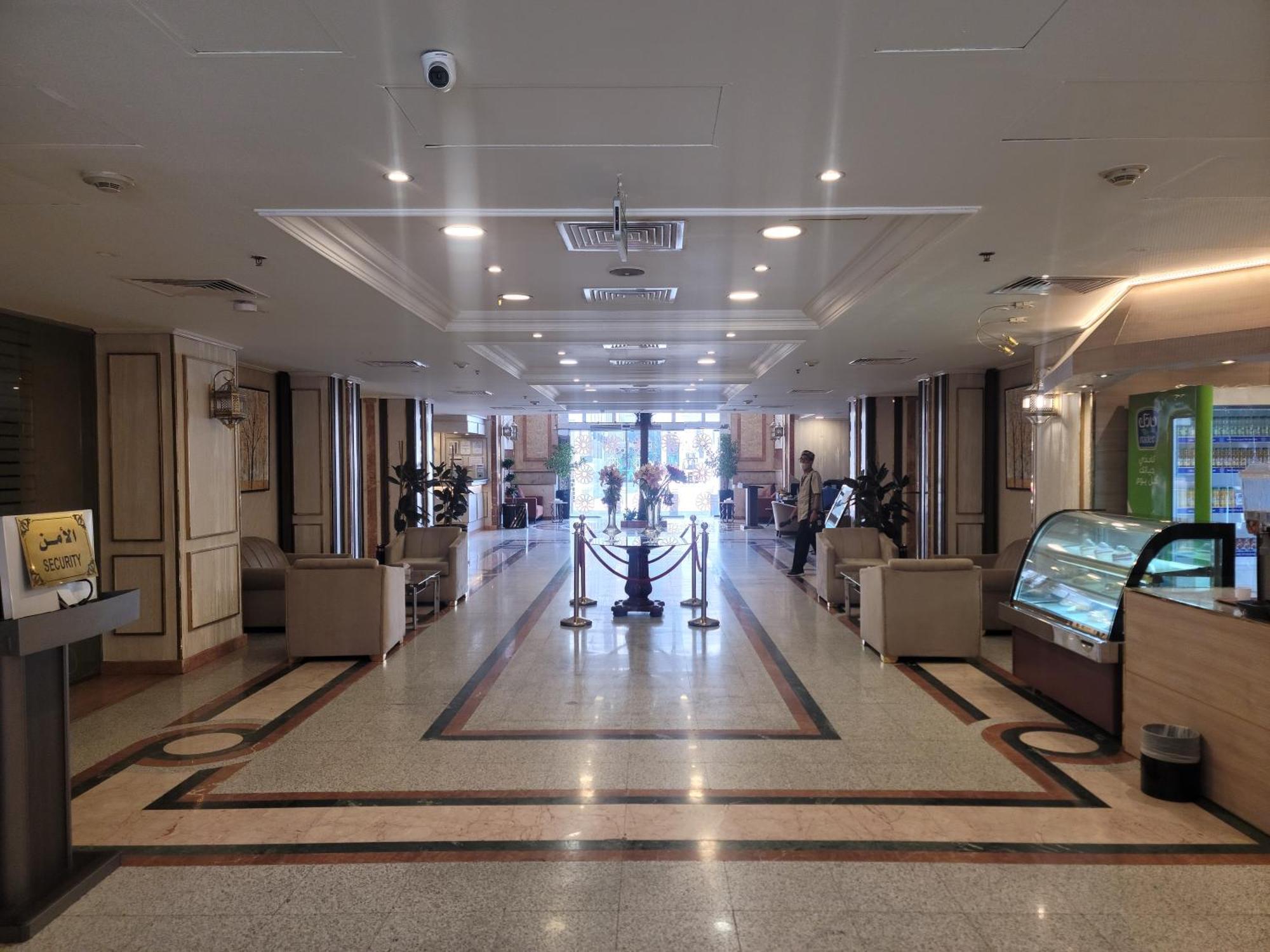 Qasr Al Ansar Golden Tulip Hotel Medina Eksteriør billede