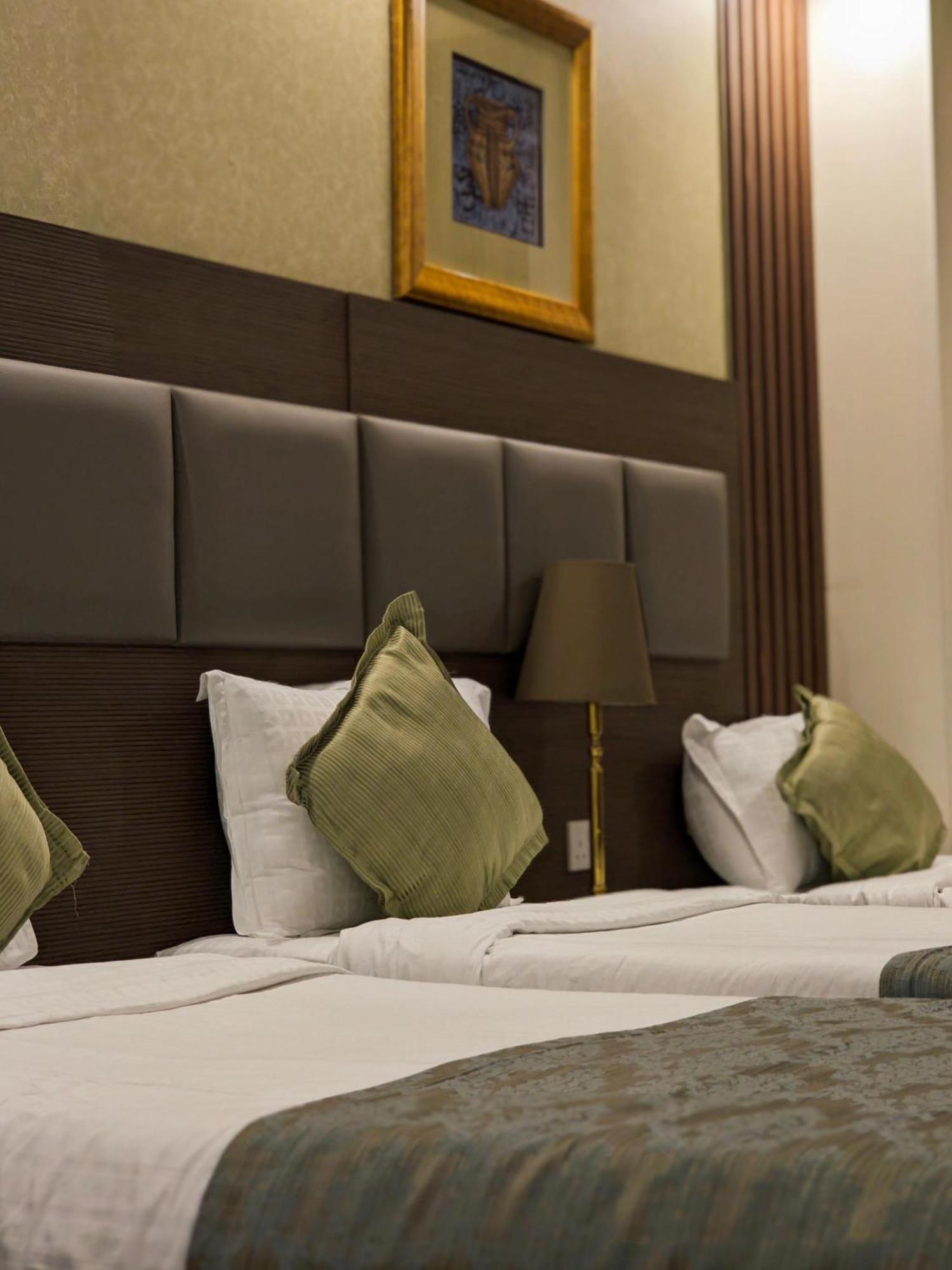 Qasr Al Ansar Golden Tulip Hotel Medina Eksteriør billede