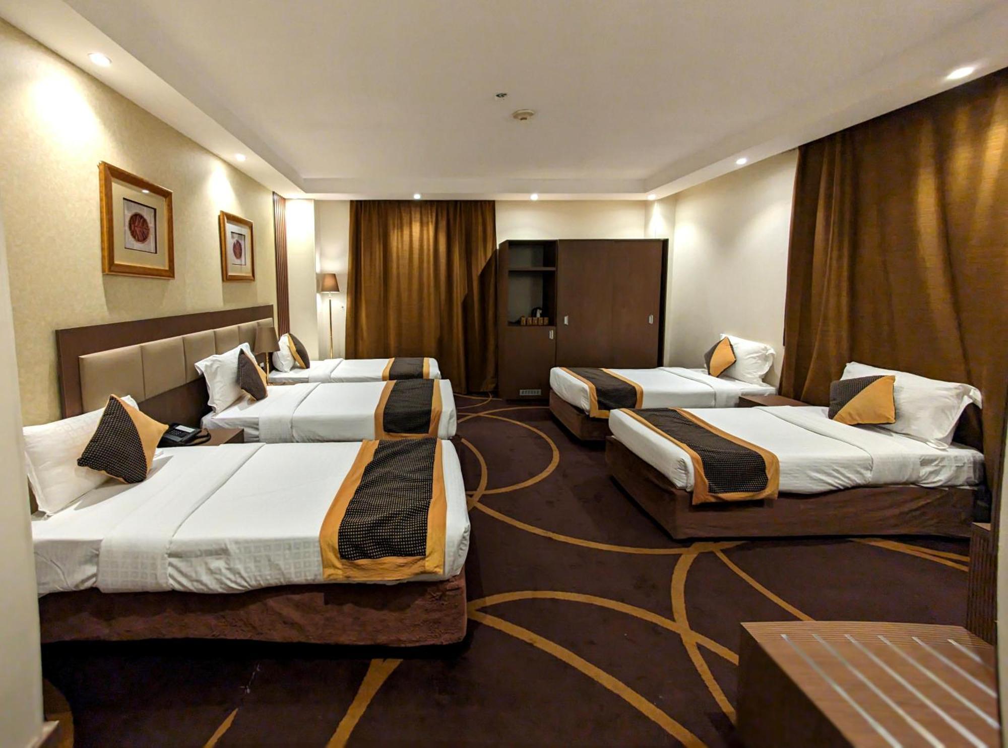 Qasr Al Ansar Golden Tulip Hotel Medina Eksteriør billede