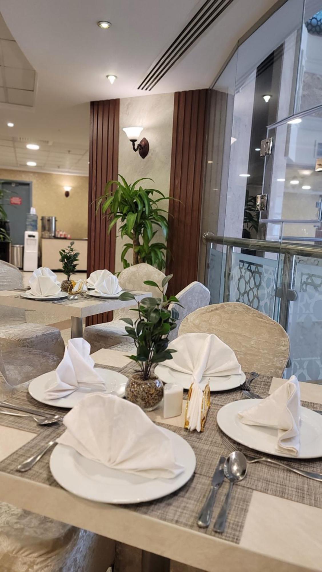 Qasr Al Ansar Golden Tulip Hotel Medina Eksteriør billede