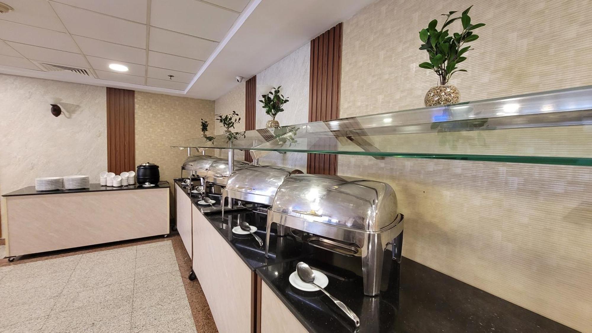 Qasr Al Ansar Golden Tulip Hotel Medina Eksteriør billede