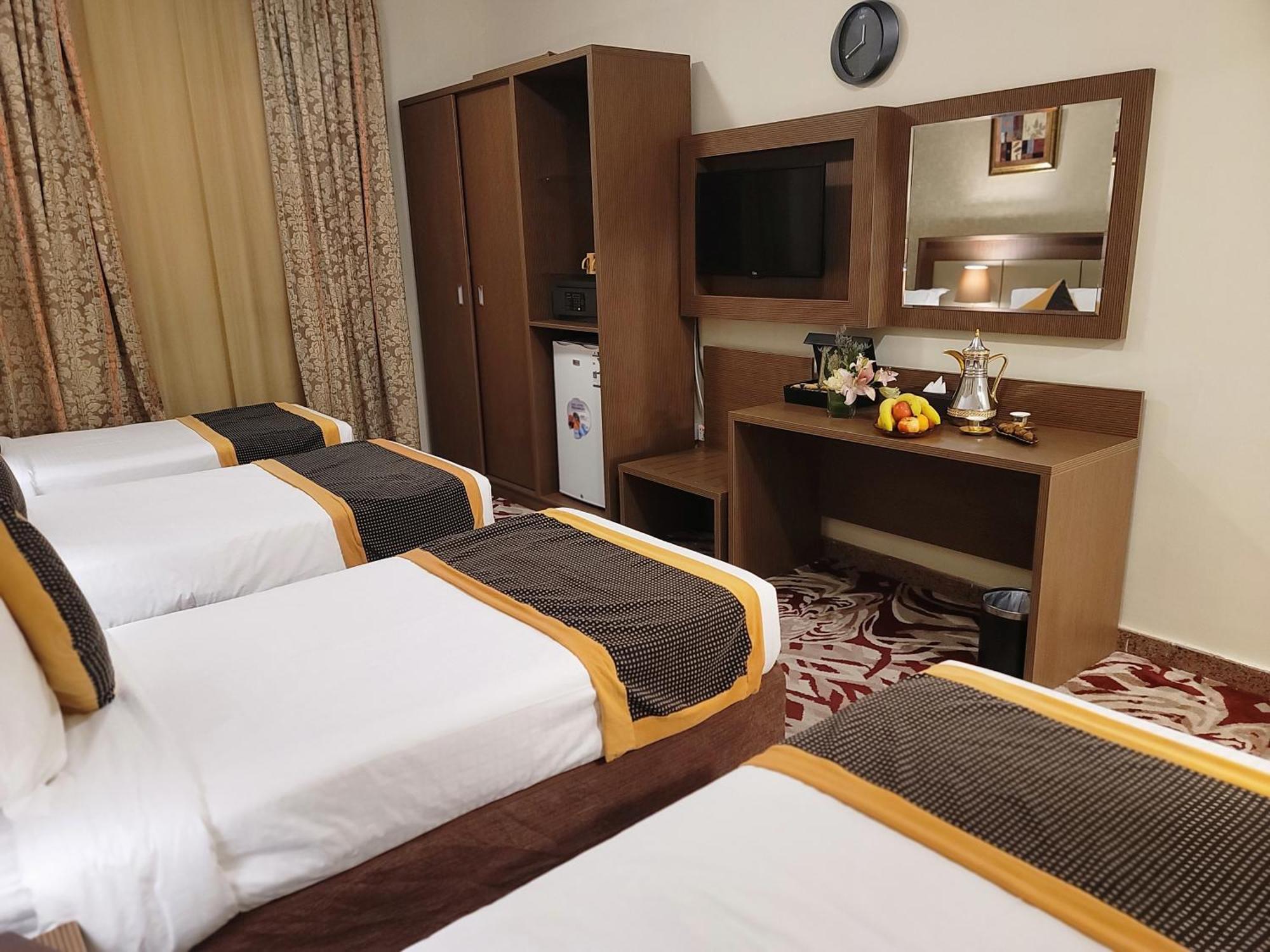 Qasr Al Ansar Golden Tulip Hotel Medina Eksteriør billede
